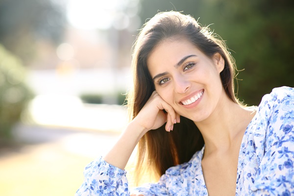 Changing The Appearance Of Your Teeth With Cosmetic Dental Services